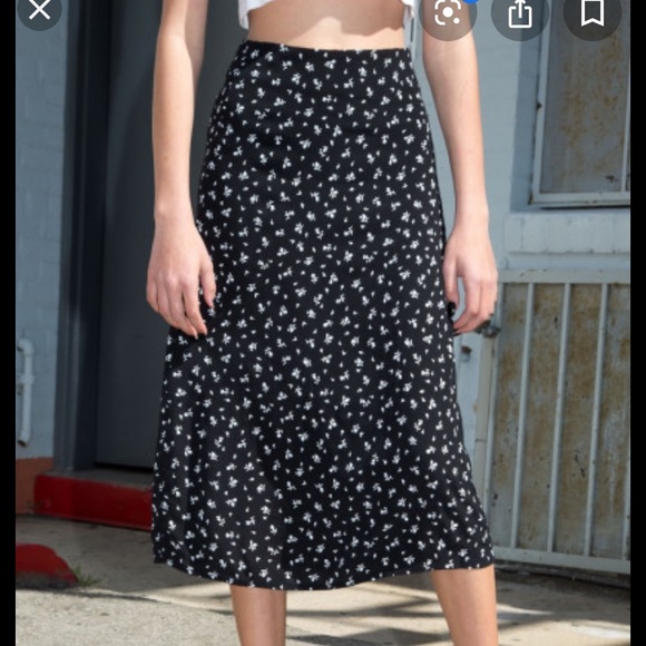 Brandy Melville Dresses & Skirts - Brandy Melville Phoebe Maxi Skirt